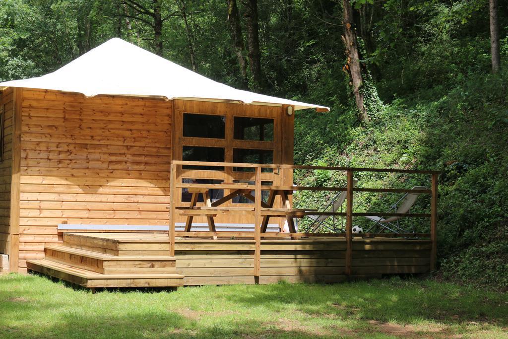Camping Moulin De Chaules Saint-Constant Exterior foto